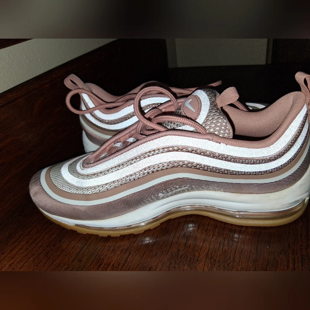 Size 10 - Nike Air Max 97 Ultra 17 Metallic Rose Gold - Picture 2 of 6